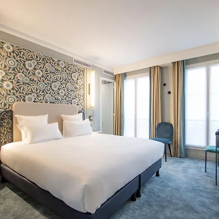 Elsa, Hotel Paris