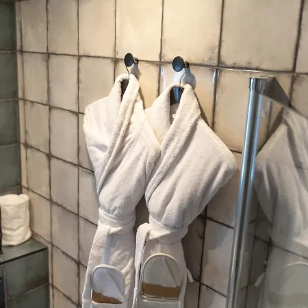 Elsa, 4* Paris