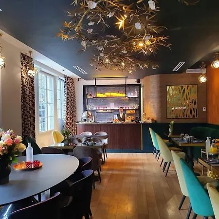 Elsa, By Collection Vesper Hotel Paris